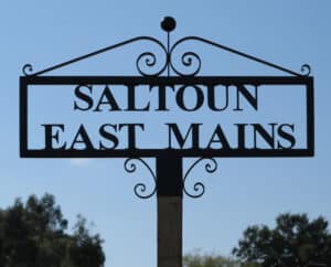 Farm road end sign - Saltoun East Mains