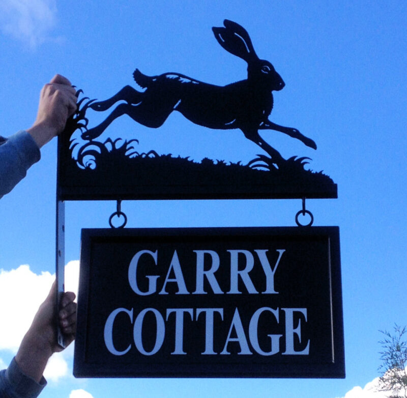 Running Hare Hanging Bracket Picture Sign